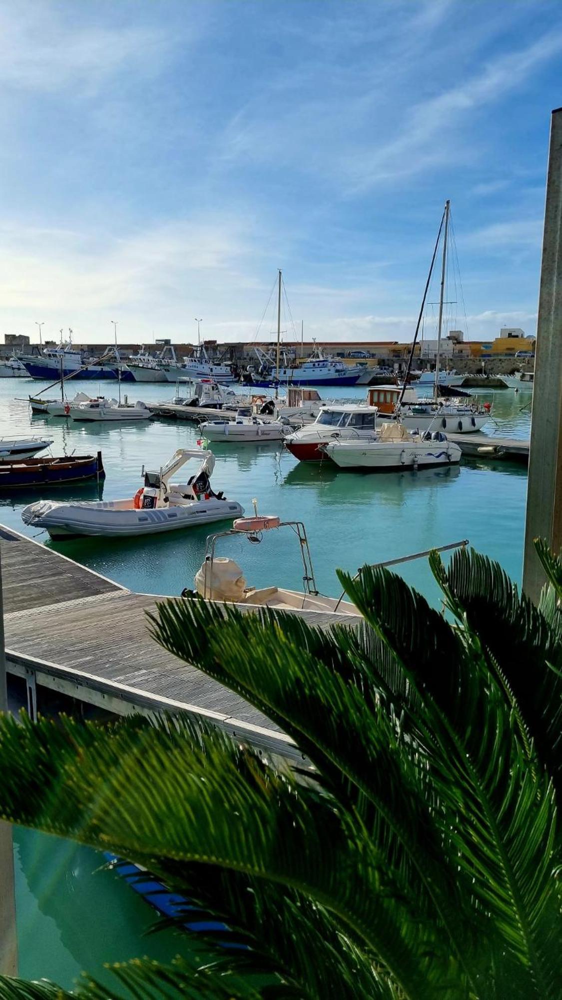 Casa Vacanza Nonna Nena Porto Empedocle Exteriör bild