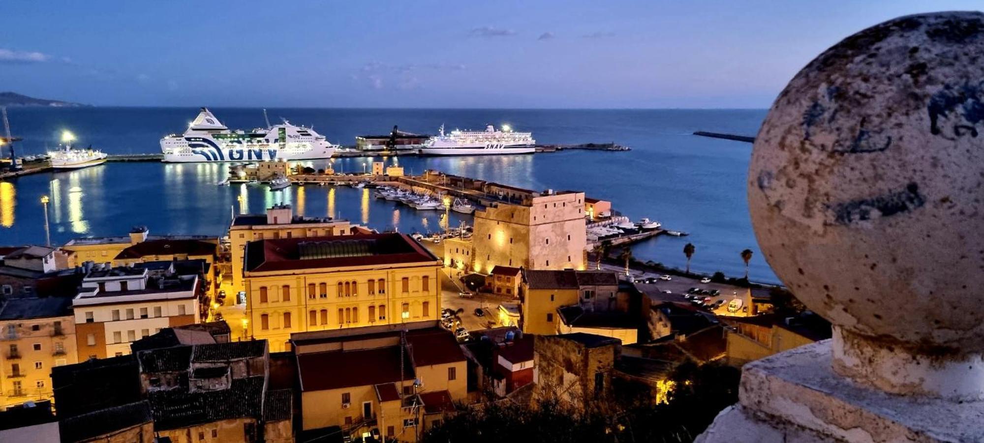 Casa Vacanza Nonna Nena Porto Empedocle Exteriör bild